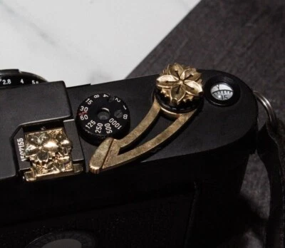 HipSqr // The Sakura // Pure Brass // Soft Release Button Shutter Hasselblad - Image 1 of 4