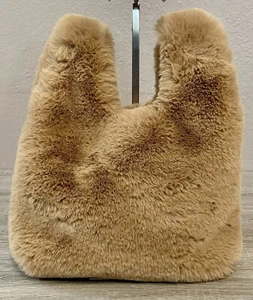 GAP Shopper Tasche mit Kunstfell. Weiches Kunstfell und in super Zustand. - Bild 1 von 14