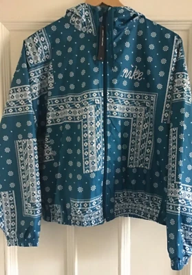 Nike Womens Jacket S Green Heritage Bandana Print Hooded CU5892-301 - Image 1 of 4