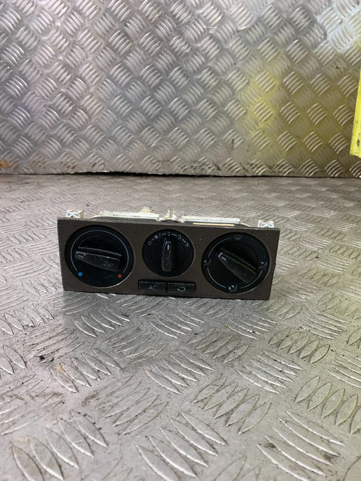 Volkswagen Golf 2003 panel de control climático #2 Foto 1 de 4