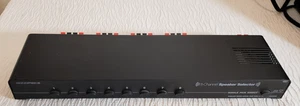 Buen selector de altavoces de 8 canales MONOPRICE MS-8 negro usado - probado bueno - Imagen 1 de 6