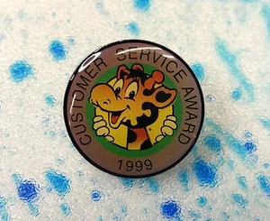 Customer Service Award 1999 Toys R Us Enamel Pin Promotional Employee Badge - Picture 1 of 2