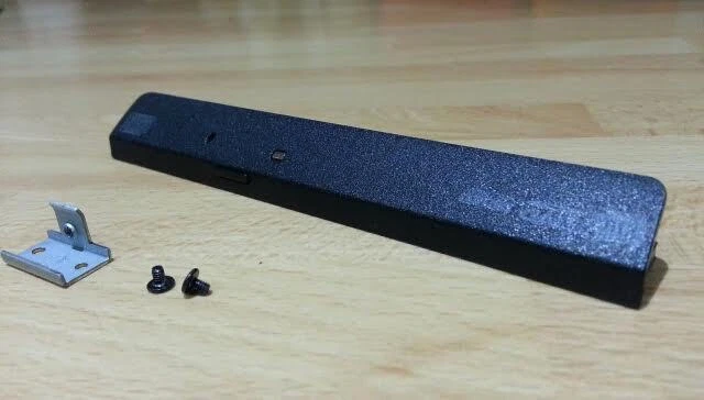 Acer Aspire 5742 5742G Cover Lünette CD/DVD Brenner Dvd-Rw Tankdeckel Leser CD - Bild 1 von 1