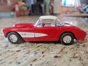1957 Corvette Red & White Die Cast Friction Pull Back Car SS5709 1:32 Free Ship - Picture 1 of 9