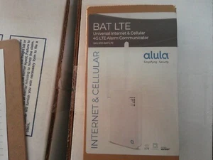 IPD-BAT-LTE Alarm Communicator - Picture 1 of 3