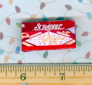 Puppenhaus Miniaturgröße Brettspiel SCRABBLE Box - Bild 1 von 3