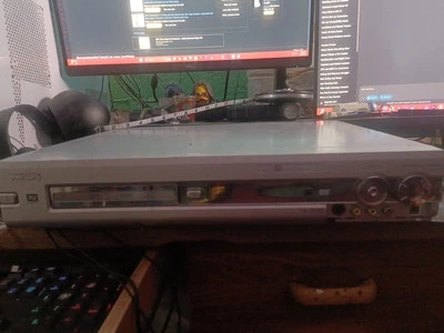 Philips DVDR75 DVD Recorder - Image 1 of 4