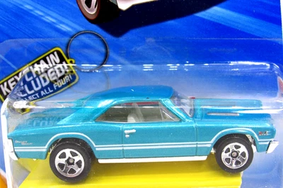 HOT WHEELS 2010 NUEVOS MODELOS SERIE 67 CHEVELLE SS 396 CON LLAVERO Foto 1 de 4