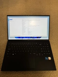 LG Gram 15 15.6'' (512GB SSD Intel Core i5-1340P 2.2Ghz 16GB) - Picture 1 of 4