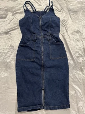Venus Women's Denim Size 2  Zipper Front Dress With Pockets, Belt optional - Image 1 of 4