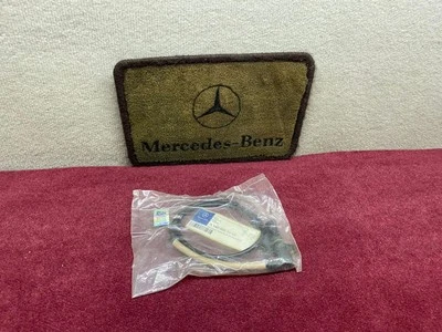 Sensor de velocidad trasero izquierdo mercedes-benz a1405401117 nuevo de stock Foto 1 de 4