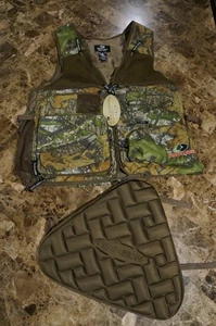 Mossy Oak Obsession Mens Camo Turkey Hunting Vest With Seat Cushion Medium M NEW - Picture 1 of 7