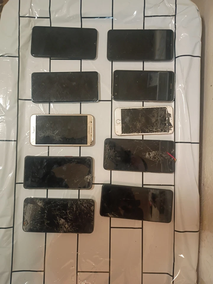 Lote de 10 smartphones para piezas Foto 1 de 4