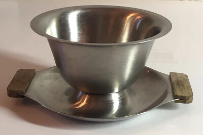 VTG 18/8 Japan Stainless Steel Gravy Boat Bowl Attached Drip Plate Wood Handles - Image 1 of 4
