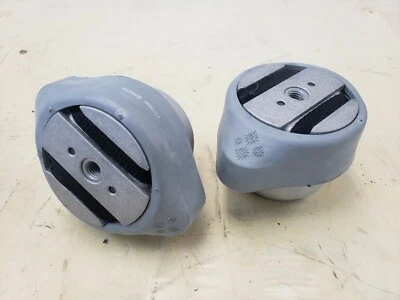 Suportes de transmissão direita e esquerda 2 peças para Audi A4, Volkswagen Passat 4B0399151M - Imagem 1 de 4