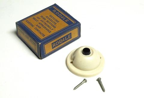 * NIB .. RODALE Vintage Bakelite Pushbutton Door Bell (Ivory) Cat# 303 .. VM-36 Cover