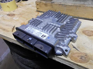 Jaguar S-Type 2.7 ECU controllo motore. Originale. Operativo. 4R8Q-12A650-E - Foto 1 di 3