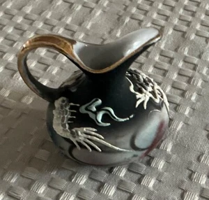 "Mini jarra vintage de porcelana Dragonware de Japón 2 1/4""" - Imagen 1 de 8