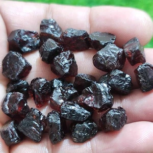 25 Pcs Lot Size 10-12 mm Adorable Fine Red Garnet Raw For Jewelry Loose Gemstone - Picture 1 of 7