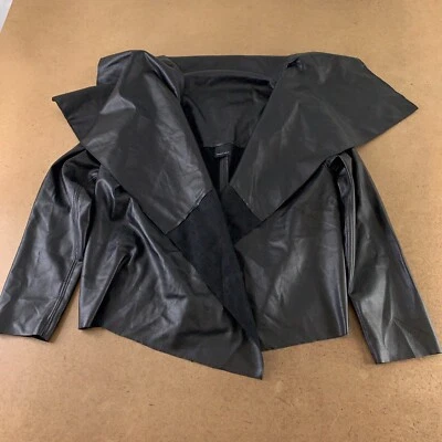 Chaqueta corta para mujer talla pequeña negra imitación cuero asimétrica dobladillo crudo nueva con etiquetas Foto 1 de 4