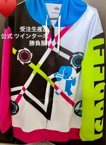 Sudadera con capucha a todo color Uma Musume Twin Turbo - Imagen 1 de 2