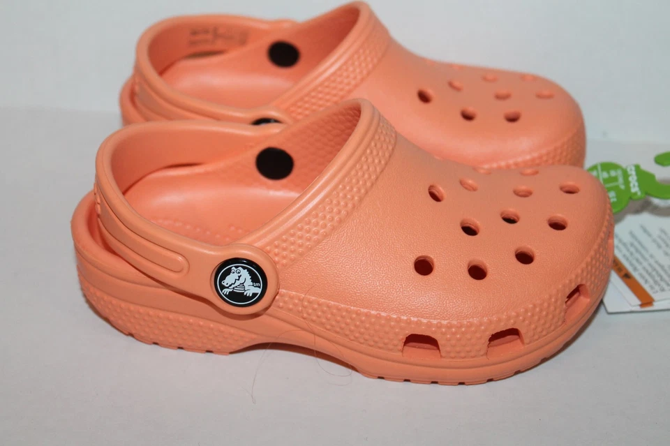 Crocs Melón Naranja Sin Cordones Clásicos Zueco Zapatos Niño Niña o Niño Talla 9 NUEVO Foto 1 de 4