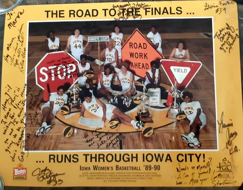 1989-90 IOWA HAWKEYES WOMEN'S BASKETBALL POSTER SIGNED BY 9 players 1 OF A KIND Cover