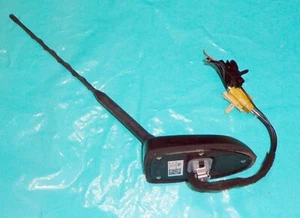 Antena de radio Ford Focus 2016-2018 OEM - con mástil - Imagen 1 de 4