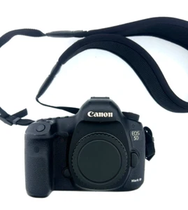 Canon EOS 5D MARK III 22,3 MP fotocamera reflex digitale solo corpo 94.410 otturatori - Foto 1 di 15