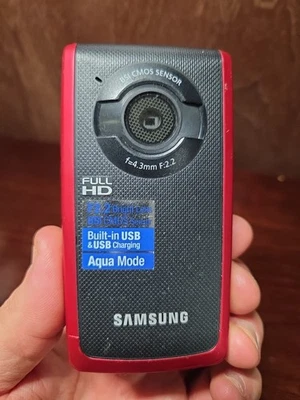 Samsung HMX-W200 HD Waterproof Video Recorder Red And Black - Image 1 of 3