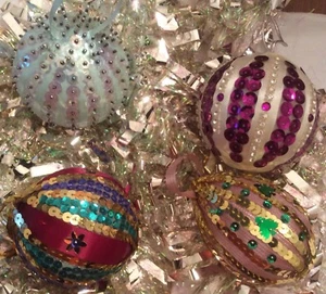 Vintage Beaded Sequined Beribboned Christmas Tree Ornaments 4 Pieces Handmade #E - Picture 1 of 12