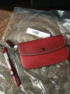 COACH 1941 Clutch Wristlet Crossbody 1941 RED Glovetanned Leather NWT! - Picture 1 of 12