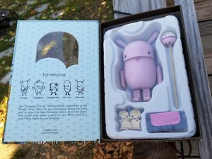 Figura de acción de juguete PECANPALS Noferin FANALLI MADERA ROSA doble globo vinilo urbano - Imagen 1 de 11