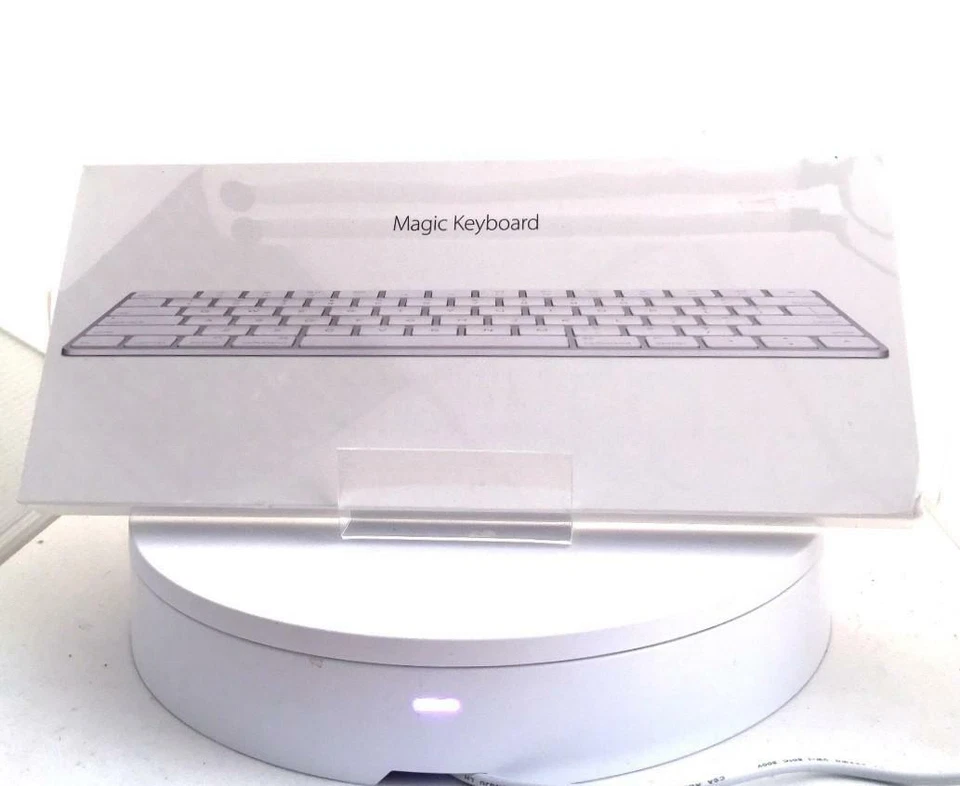 Apple A1644 Wireless Magic 2 Keyboard - US English (MLA22LL/A) - Image 1 of 2