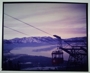 Teleférico Vintage 8x10 Foto Real Negativo en Color Montañas Lago Nieve Invierno - Imagen 1 de 2