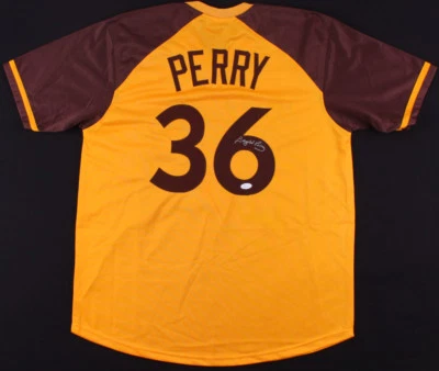 Gaylord Perry Signed San Diego Padres Jersey (JSA COA) 1978 NL Cy Young Winner - Image 1 of 4