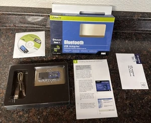 NEW Cisco Linksys Bluetooth USB Adapter w/ Antenna USBBT100 Kali Linux Supported - Picture 1 of 2