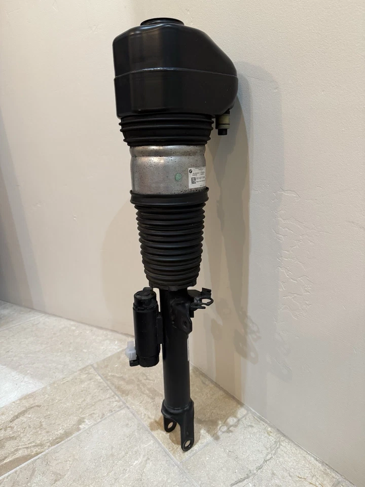 ✅ OEM BMW DELANTERO IZQUIERDO G12 TRACCIÓN TRASERA 740 750 SERIE 7 SUSPENSIÓN NEUMÁTICA PUNTAL AMORTIGUADOR Foto 1 de 4