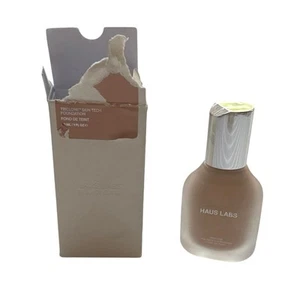 Haus Labs Triclone Skin Tech fondotinta medio copertura - Foto 1 di 7