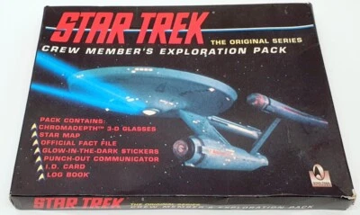 Little Simon 9064  - Star Trek Crew Members Exploration Pack Map/Stickers/Books - Image 1 of 4