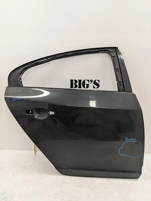 Carcasa de puerta trasera derecha Volvo S60 2011-2015 OEM usada #215112 Foto 1 de 4