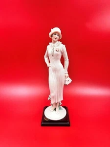Fabulous Giuseppe Armani Lady With purse and flower Florence Sculpture 12 "Tall - Picture 1 of 10