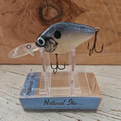 De colección Lazy Ike Corp. "NATURAL IKE" #NID-20 SH. Señuelo color sombra natural. Caja original. Foto 1 de 4