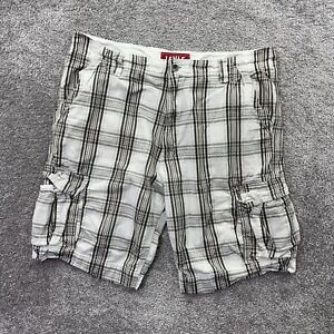 Levis Shorts Mens 40 Cargo Plaid White Red Tab Casual Outdoor Work 40x10.5