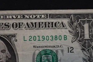 [MARCH 8, 2019] ONE DOLLAR FANCY BIRTHDAY NOTE  SN  L 20190380 B - Picture 1 of 3