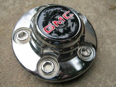 Tapa central cromada GMC Yukon 1998-2001 15545318-B 15545325-C nueva como nueva Foto 1 de 4