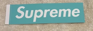 Adesivo Supreme Tiffany Box Logo 100% Autentico Stagione FW21 - Foto 1 di 2