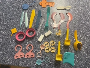 Vintage Tupperware Large Lot Of Small Gizmos And Gadgets 28 Items - Picture 1 of 5