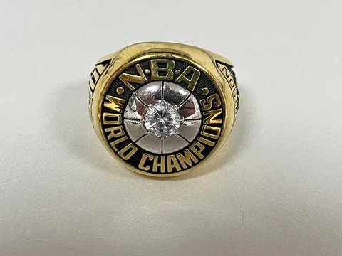 1971 Milwaukee Bucks Oscar Robertson World Championship NBA Ring Cover