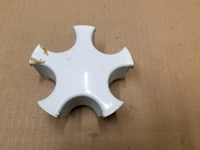 Cubierta de buje tapa central blanca intrepid Sebring 1993-2000 fabricante de equipos originales 4626796 Foto 1 de 3